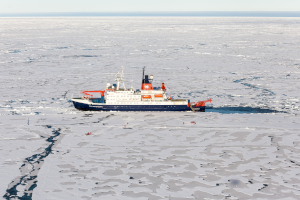 Das Forschungsschiff Polarstern (Bild: Alfred-Wegener-Institut / Mario Hoppmann (CC-By_4.0))