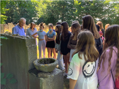 Gedenkstein für die Baisinger Opfer des NS